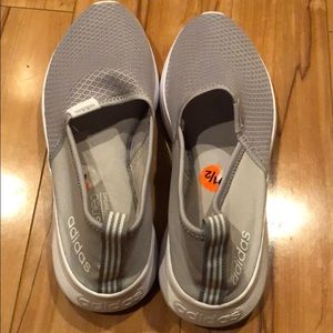 Worn once! Slip on Adidas casual sneakers!